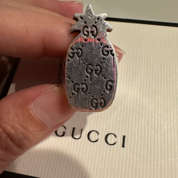 Authentic Gucci pineapple ring size 6 - Picture 1 of 7